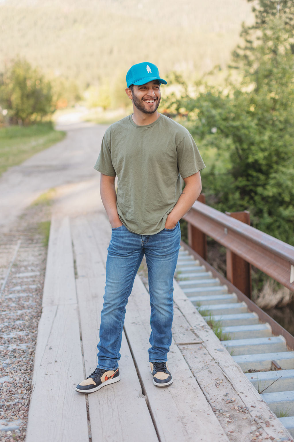 Hey Bear! Adult Trucker Hat- Turquoise